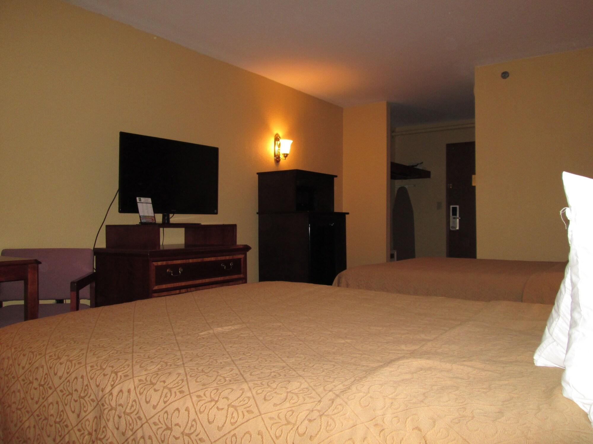 Quality Inn Of Gaylord Bagian luar foto