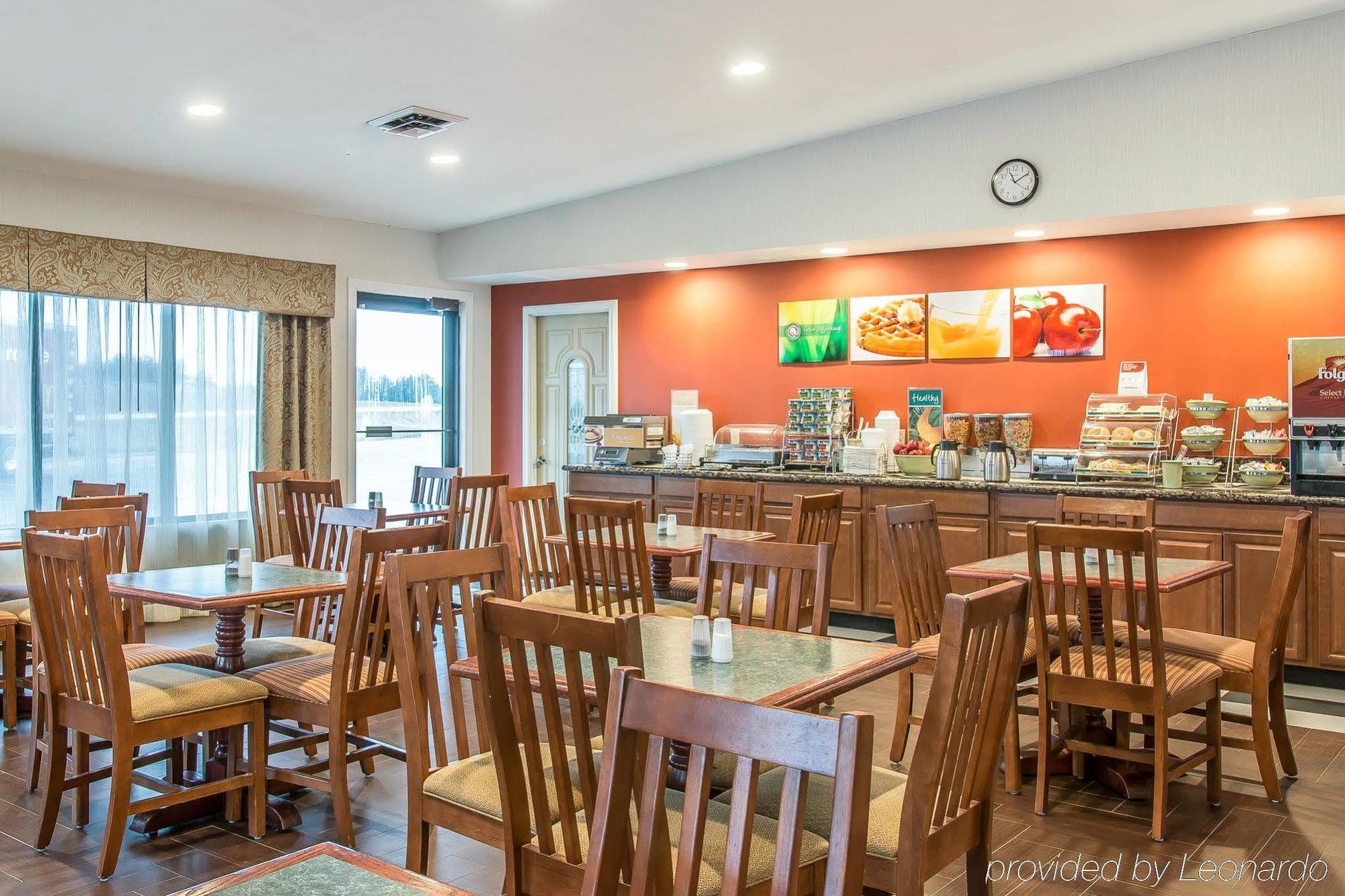 Quality Inn Gaylord Bagian luar foto